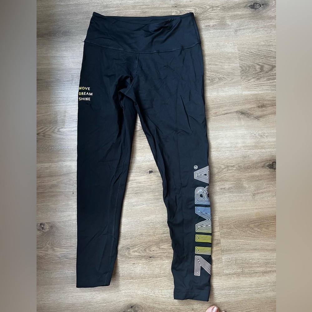 Zumba Fitness High Waisted logo 3/4 leggings. Size Large. Only worn 2x